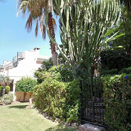 Entre Marbella Y Apartment Estepona